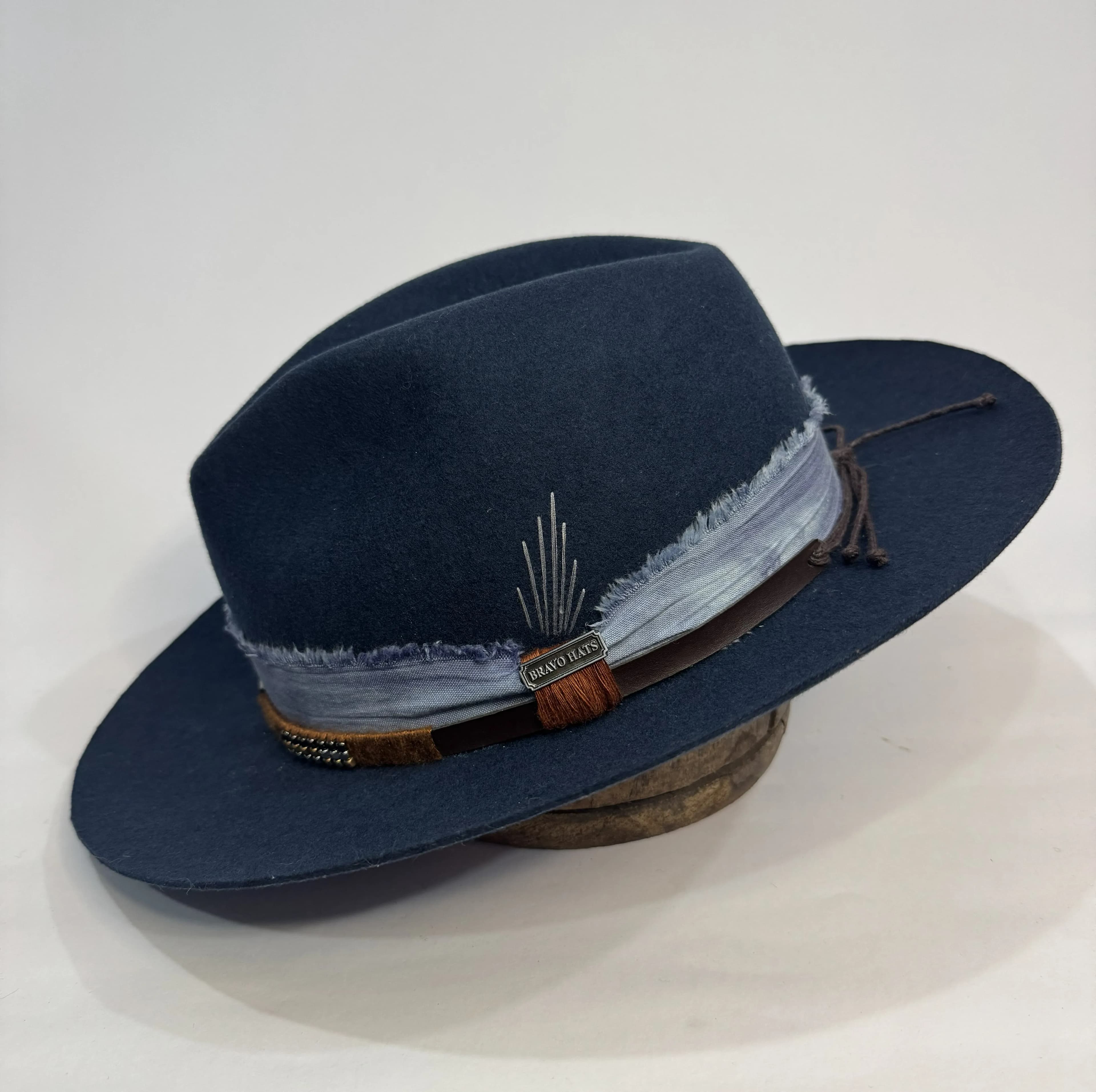 Navy Earth - thumbnail 2