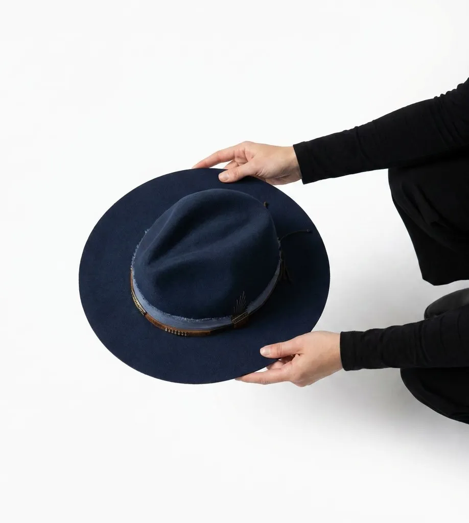 Navy Earth — detail