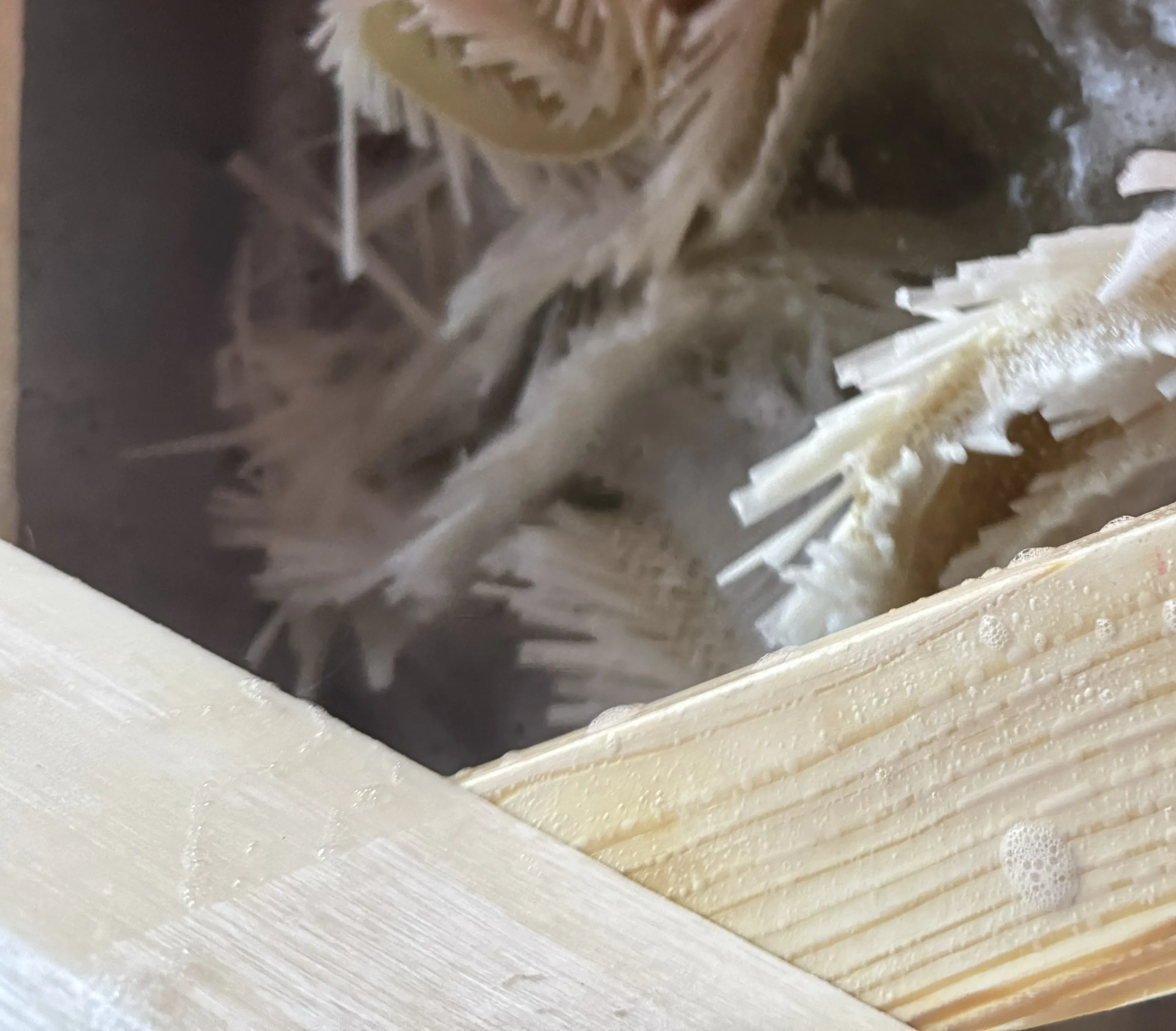 Etapa de Solution Preparation en el proceso de blichado de sombreros